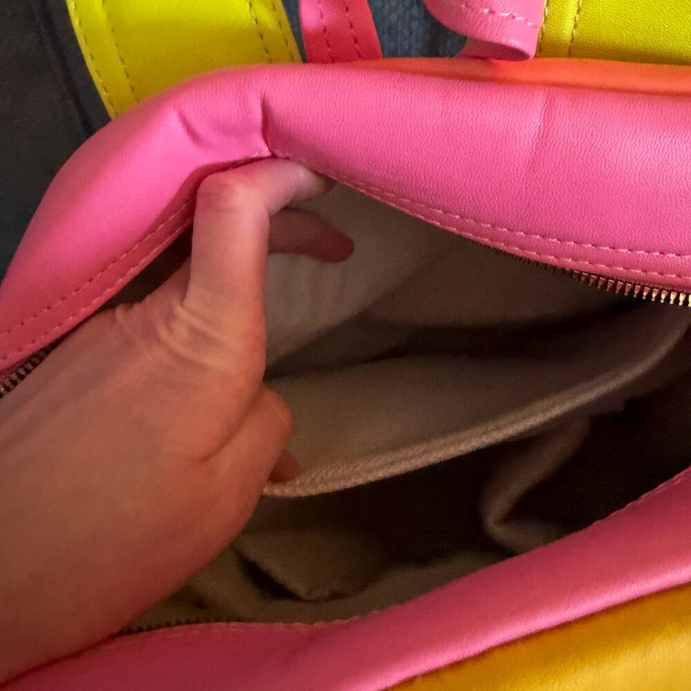 House of Flynn Cabo Camera Backpack – Neon Retro Colorblock | 90s Style - Picture 9 of 11